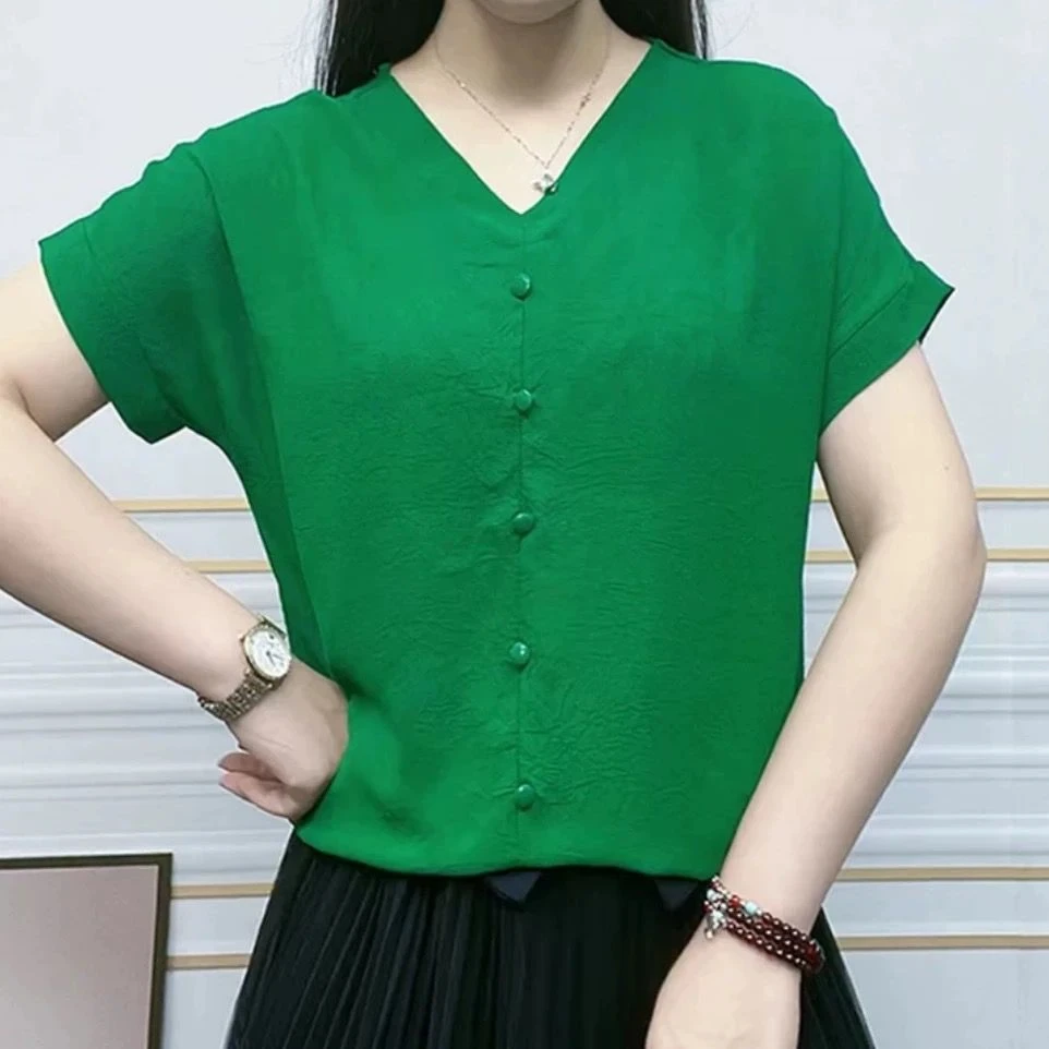 夏季新款宽松显瘦T恤纯色大码遮肚短款v领上衣