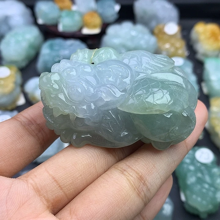 颈饰未镶嵌翡翠天然缅甸翡翠