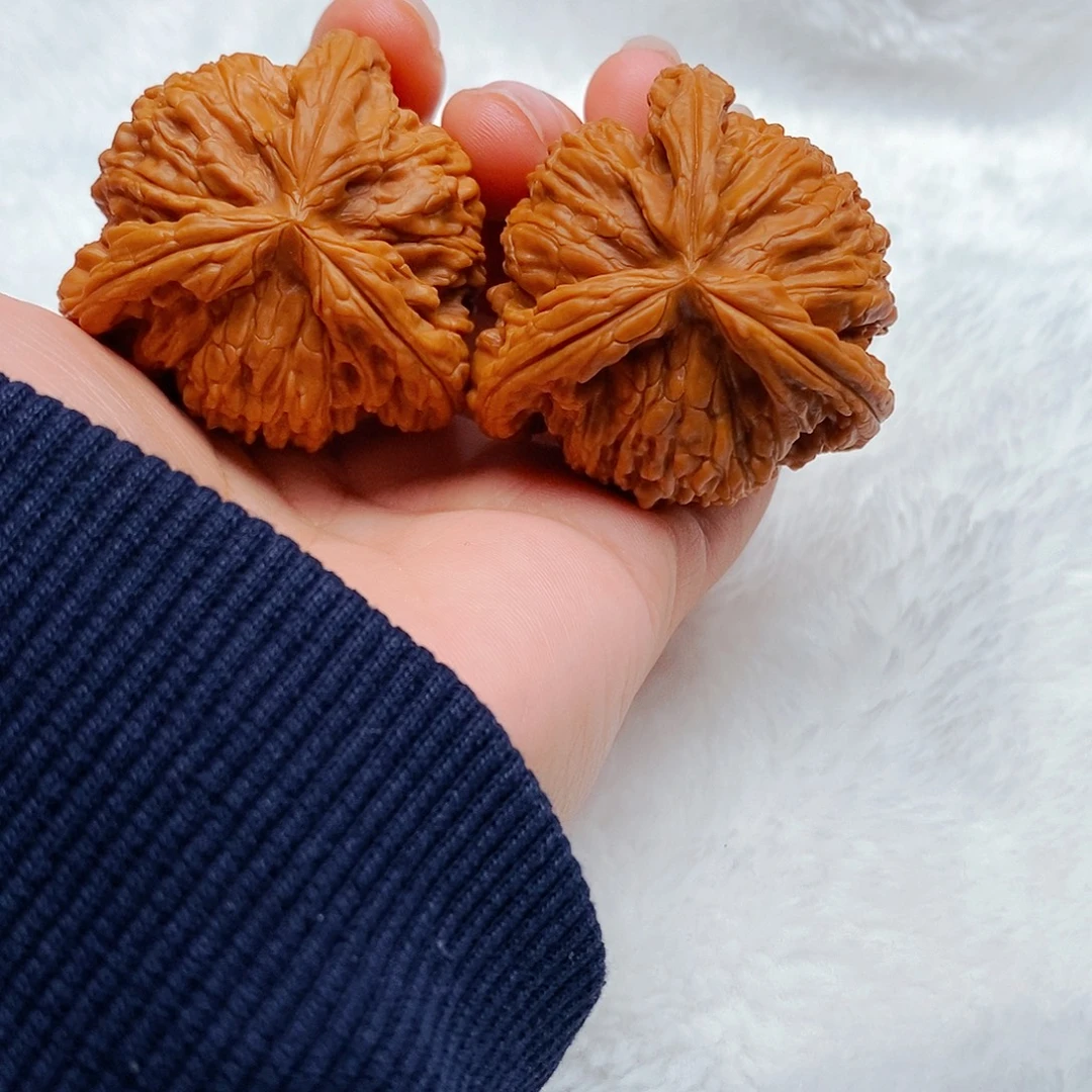 用***1吊坠文玩核桃三棱