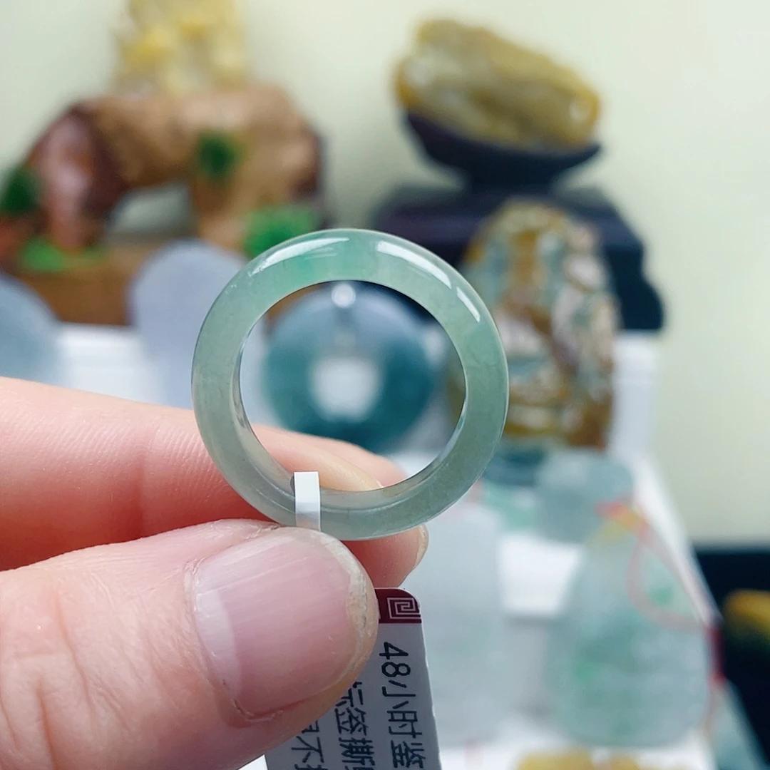 翡翠未镶嵌颈饰2222