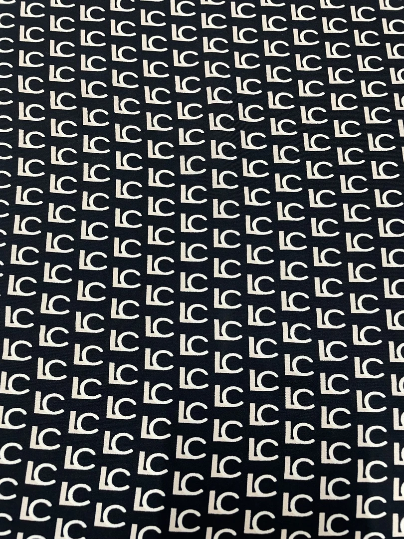 黑底字母花春夏时装面料（不支持7天无理由）