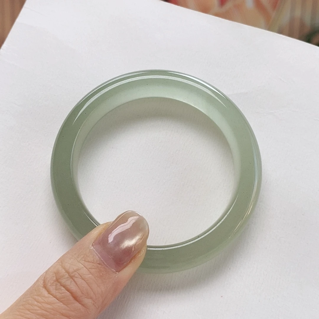 石英质玉未镶嵌手镯