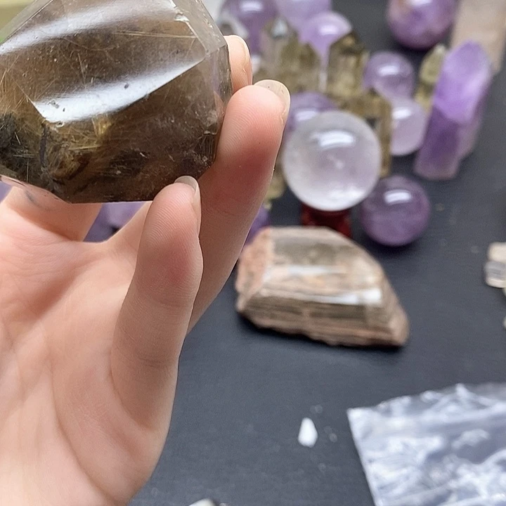 水晶珠宝半成品未镶嵌水晶石170