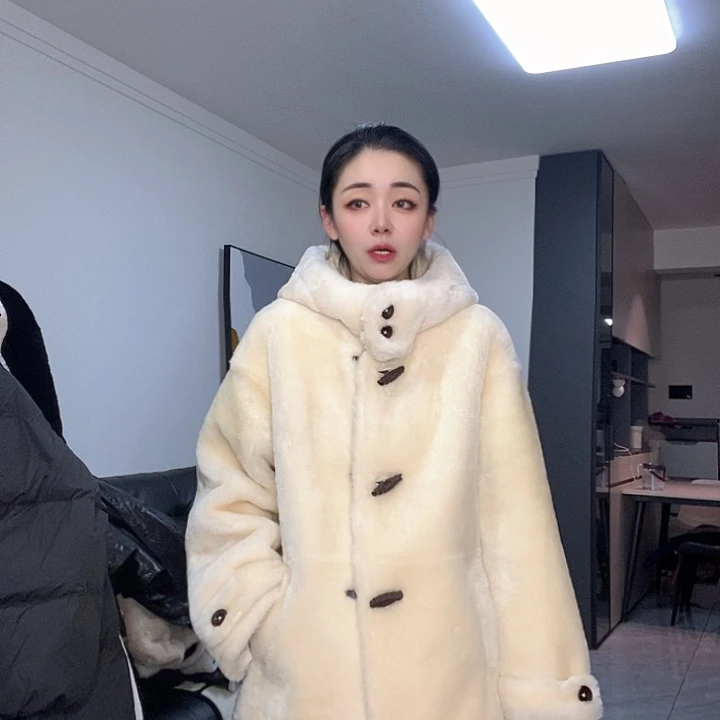 绵羊皮美丽奴皮毛一体M125，L135，XL145斤左右拍下备注尺码