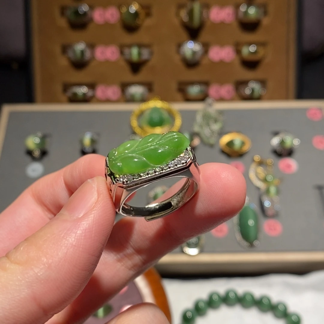 和田玉未镶嵌戒指