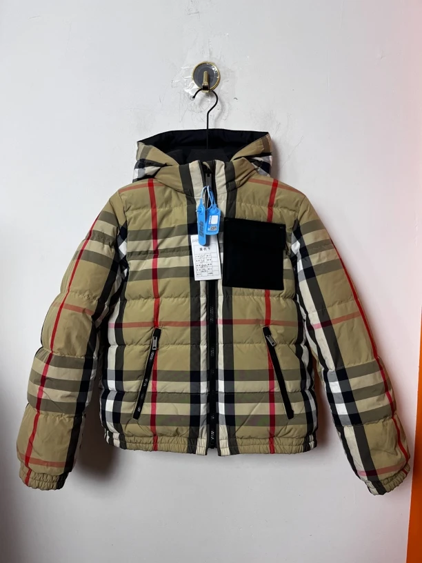 95新 BURBERRY/博柏利 黑色格纹双面羽绒服