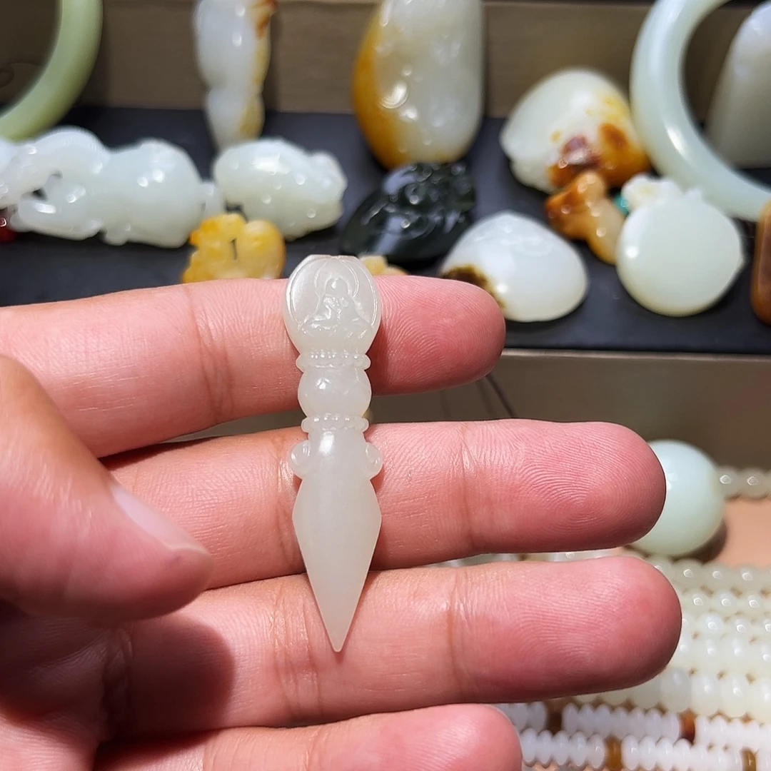 手***珍未镶嵌和田玉挂件