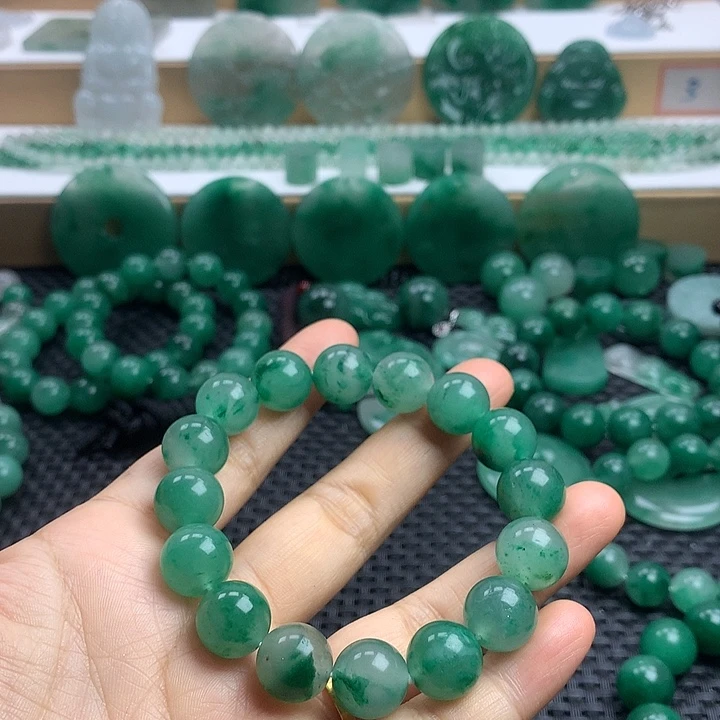 未镶嵌石英质玉珠宝半成品草**秋