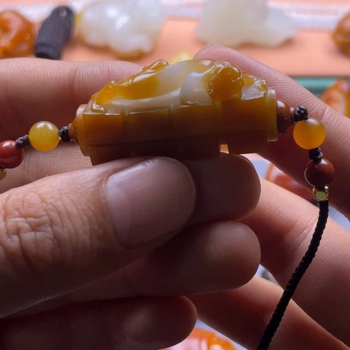 风***行未镶嵌和田玉挂件