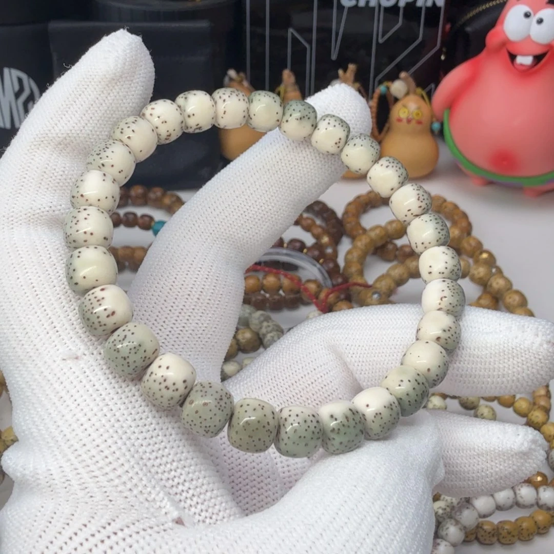 星月菩提手串-****-8 石玉绿背河豚