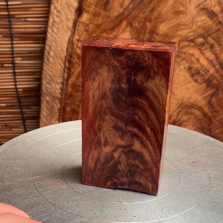 随***去大叶紫檀（黑酸枝木类）