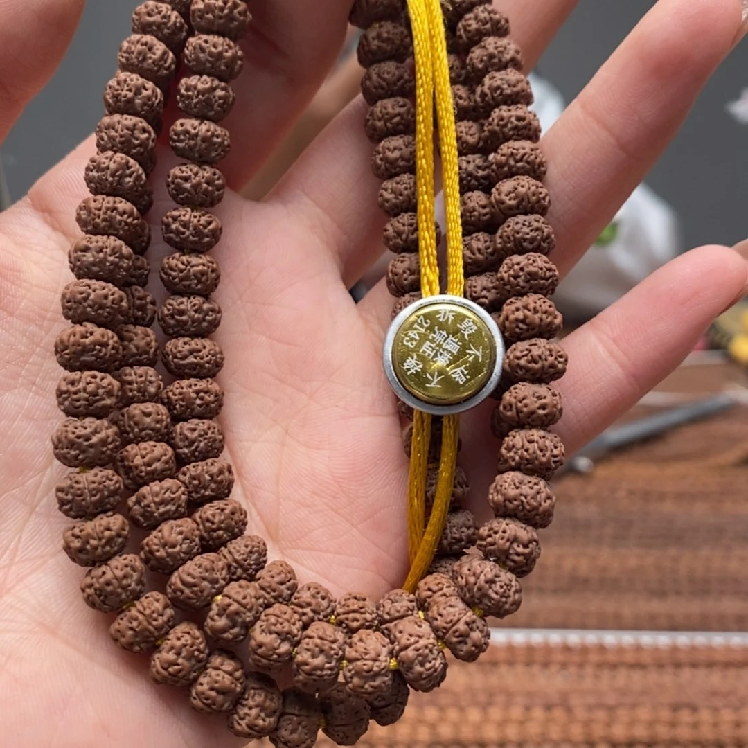 •***吉金刚菩提手串平细108卡8