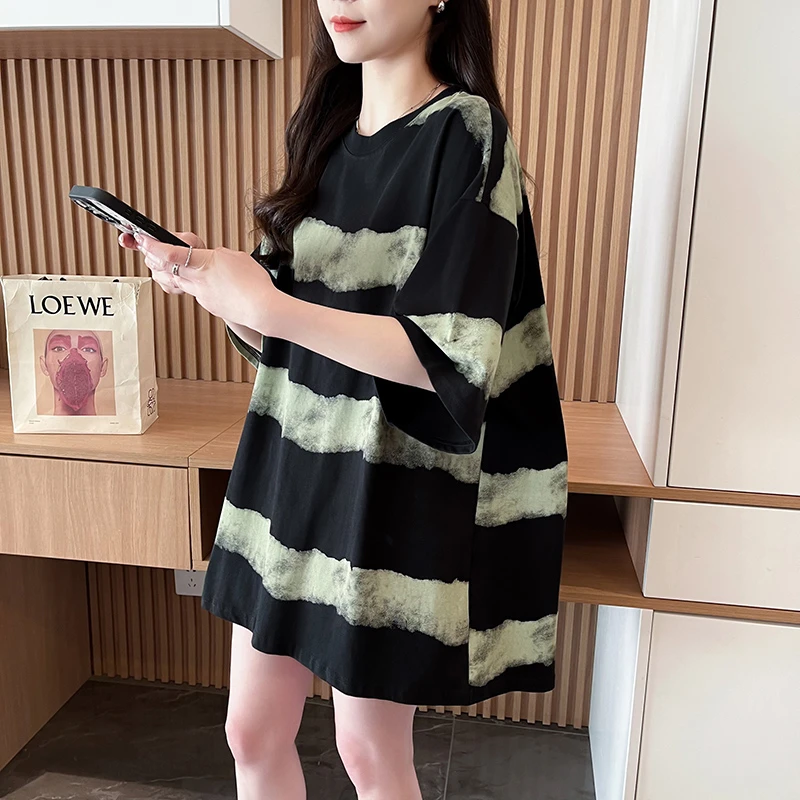 扎染宽条纹显瘦遮肚子短袖t恤女夏季孕妇宽松遮屁股上衣女150斤潮