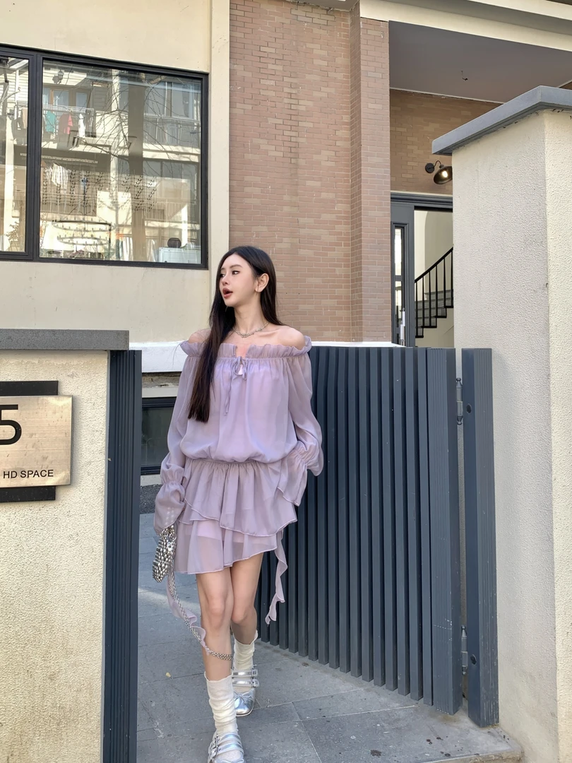 BETMASS新款纯色低腰露肩微透连衣裙显瘦短裙仙气飘带（配抹胸）