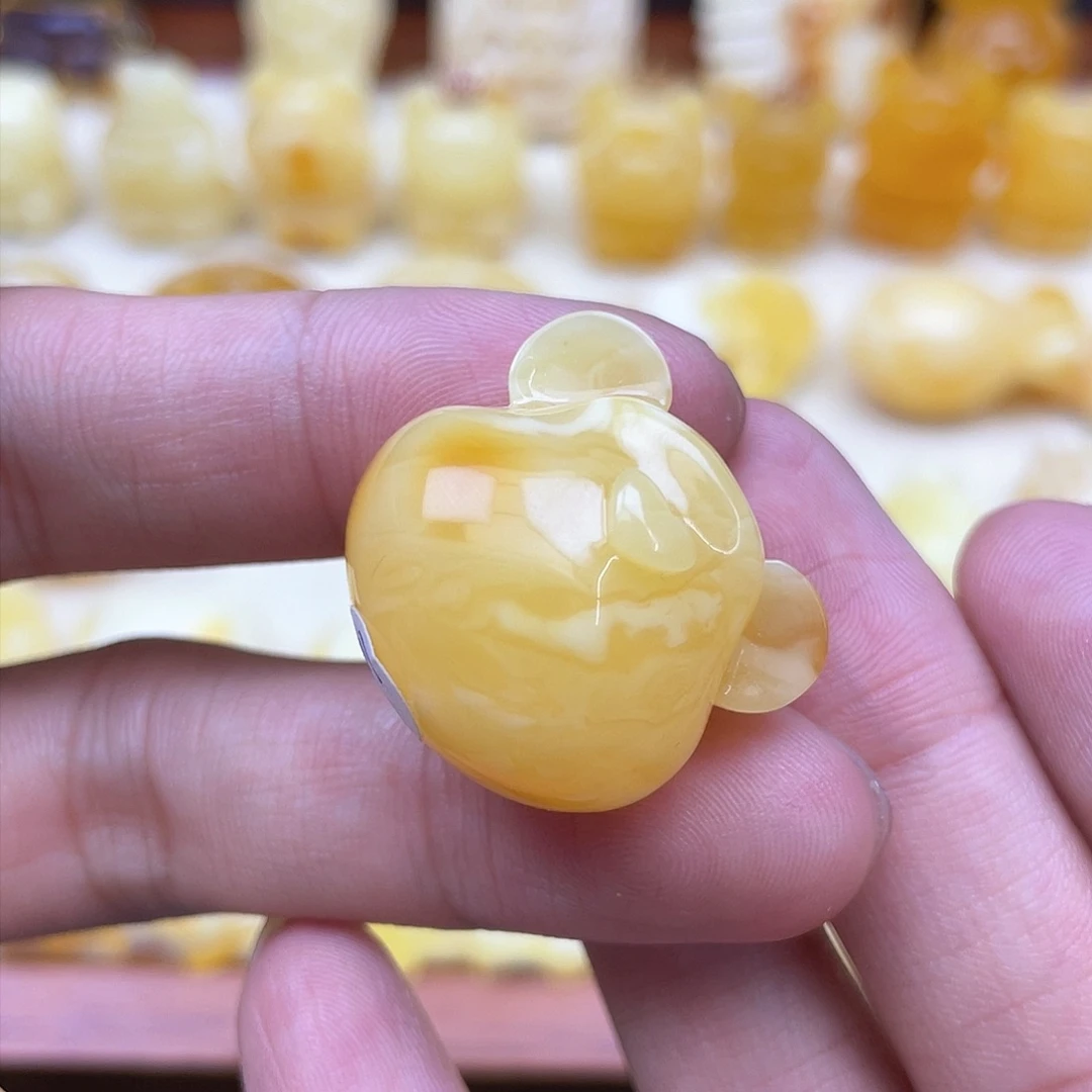 琥珀裸石未镶嵌蜜蜡