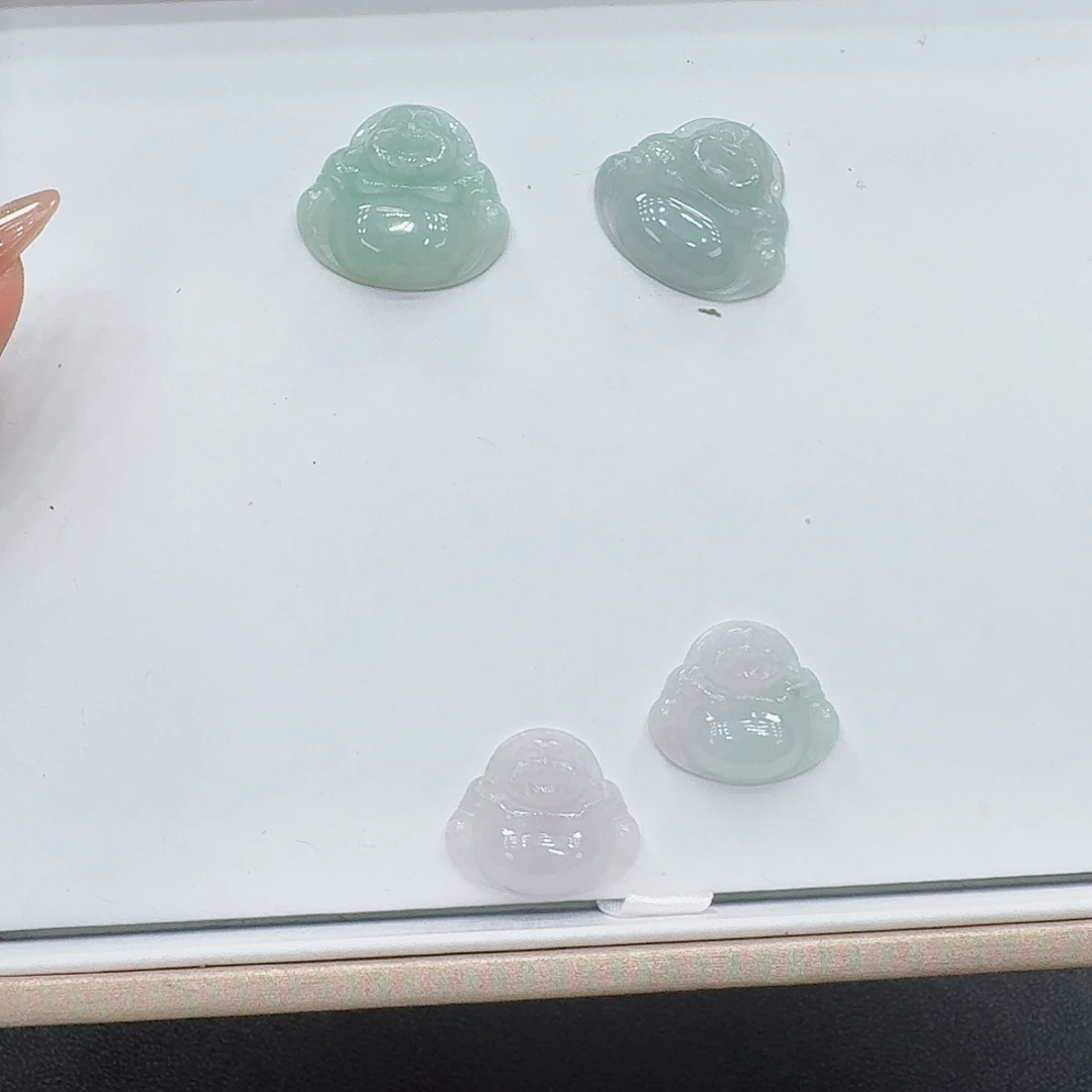 萧***萧翡翠未镶嵌吊坠(不含链)翡翠