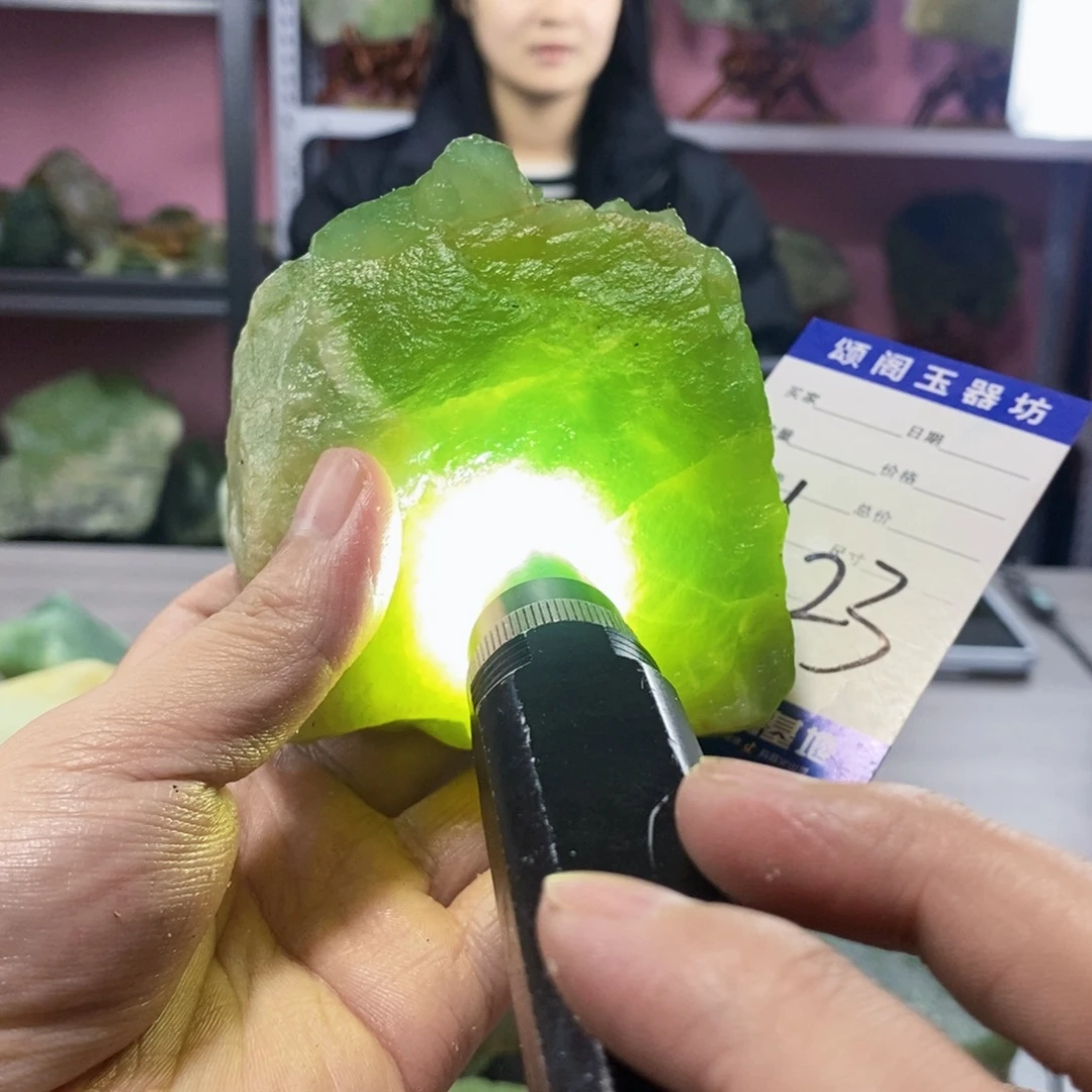 蛇纹石玉未镶嵌岫玉原石蛇纹石玉