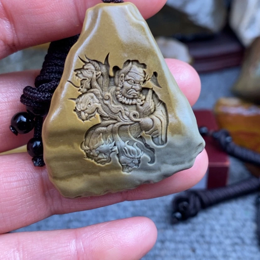 【闪购商品】原石雕刻手把件