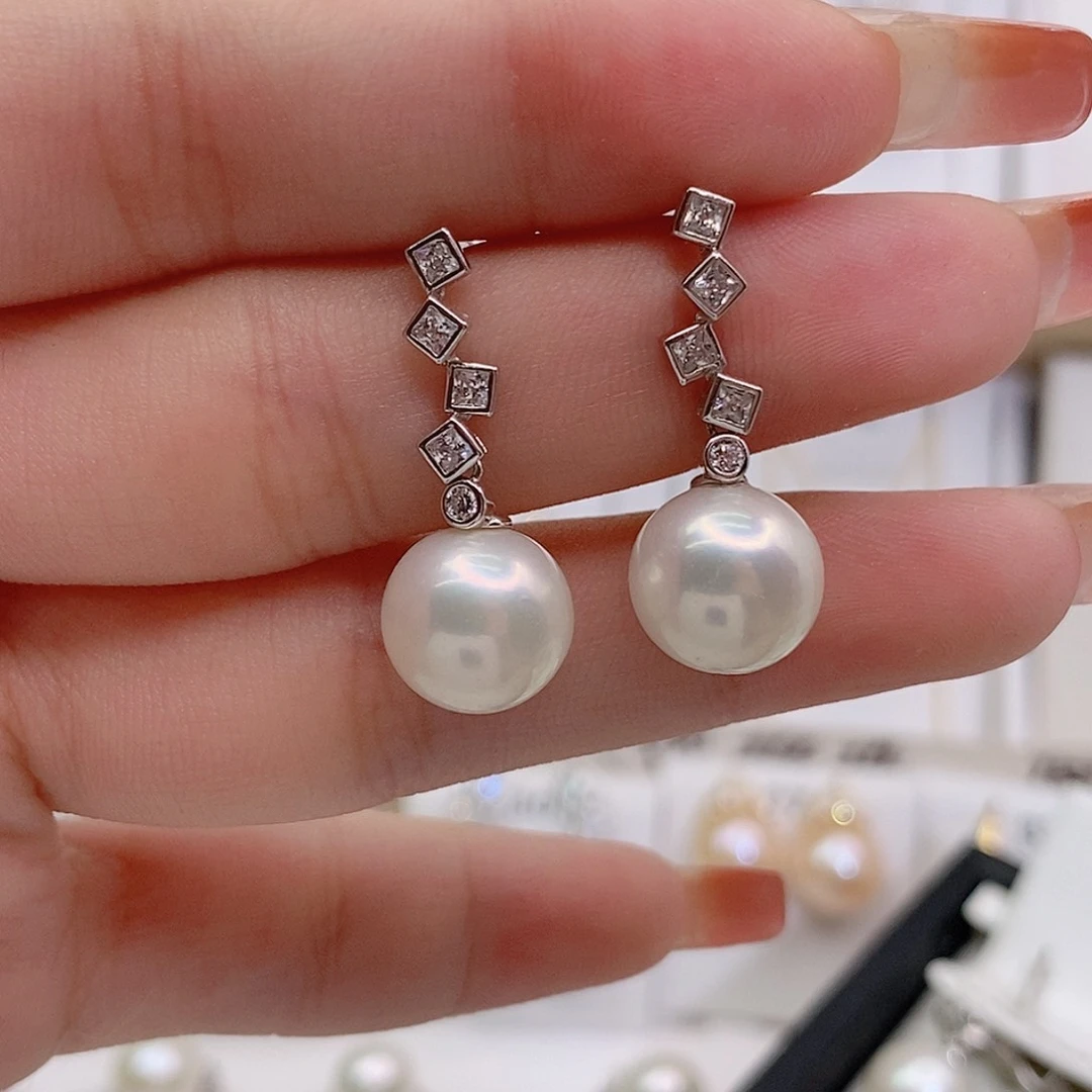 银S925镶嵌淡水珍珠耳饰海*?