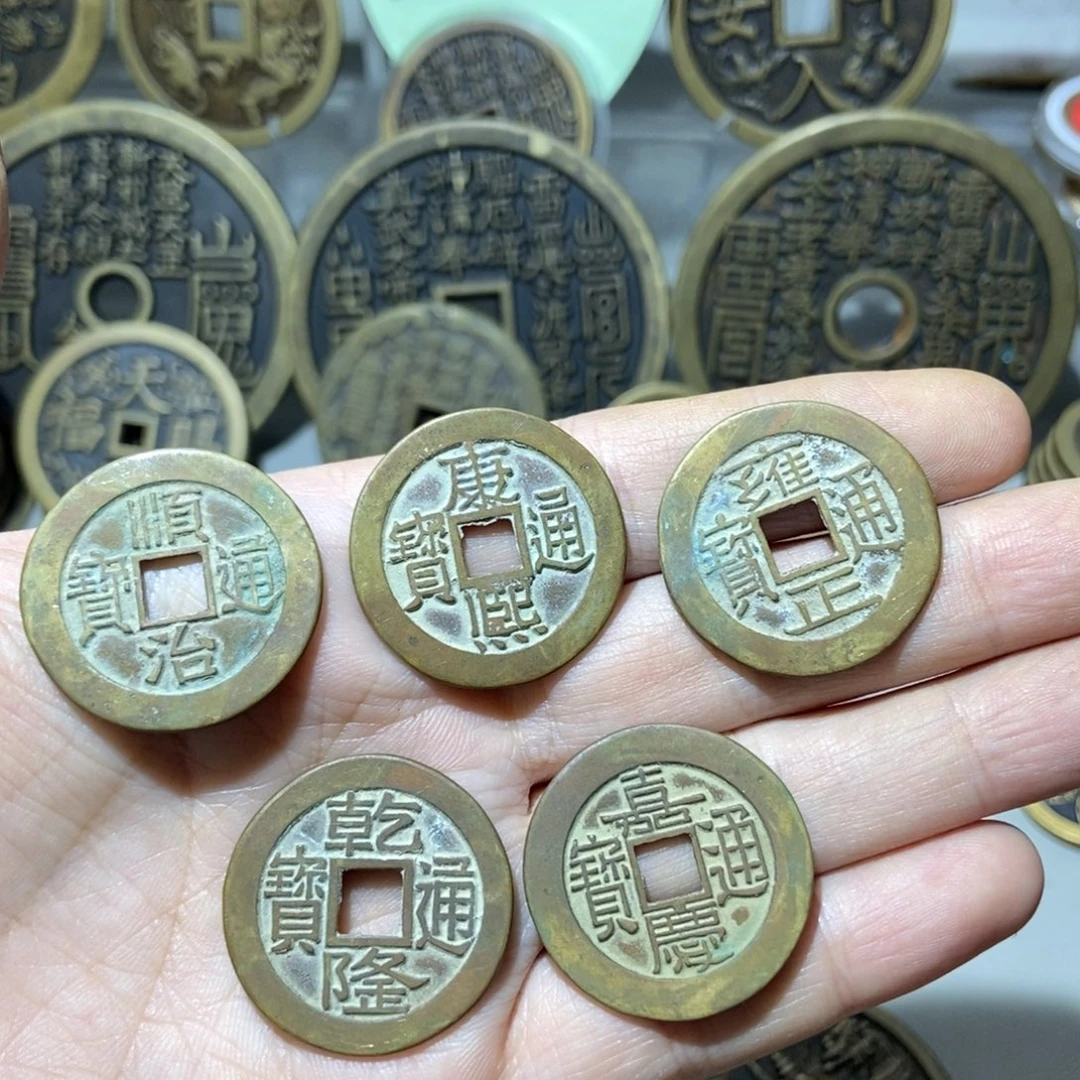 铜一物一拍现代工艺品配中国结款
