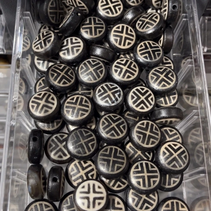 玻璃颈饰9580一个