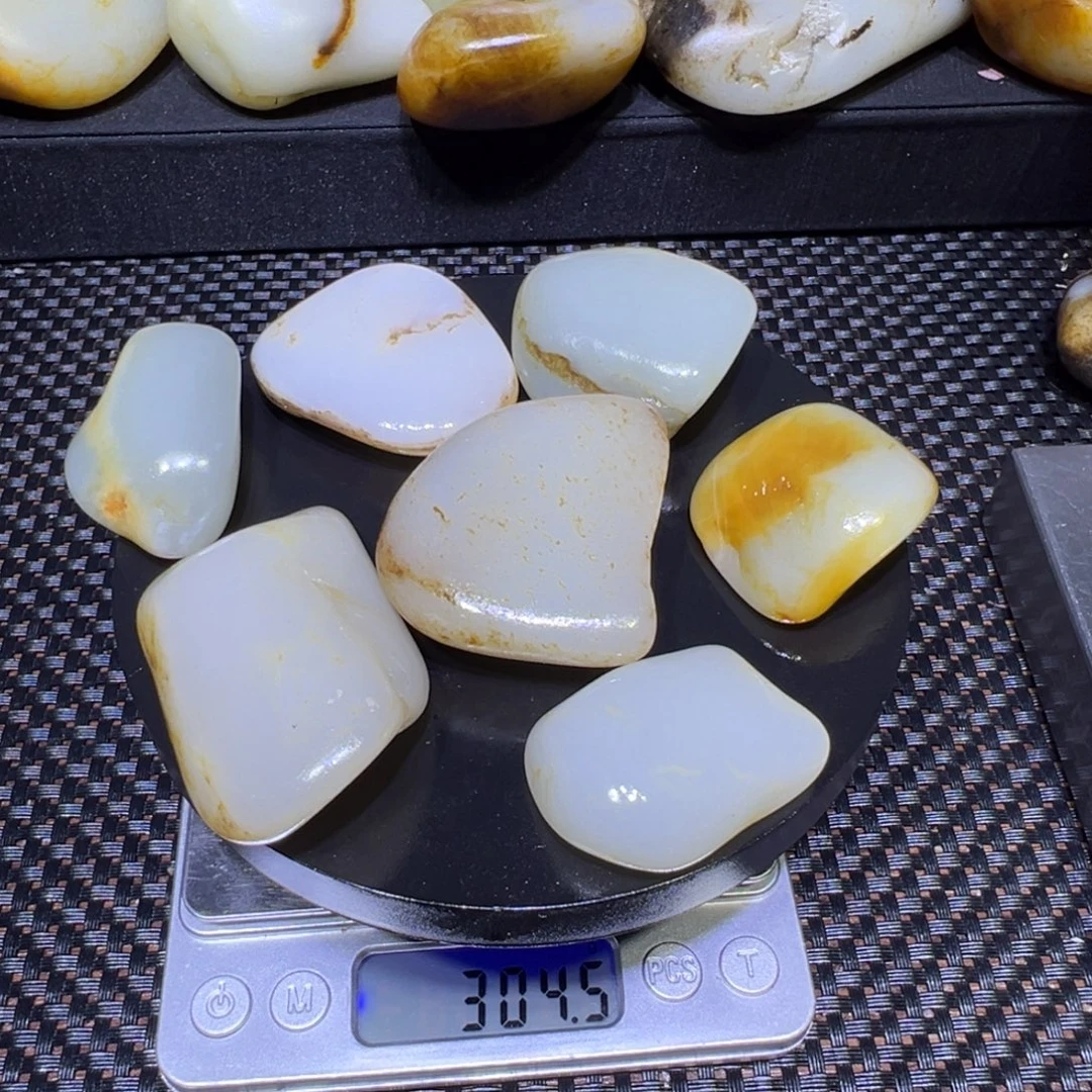 和田玉（子料）未镶嵌吊坠(不含链)304