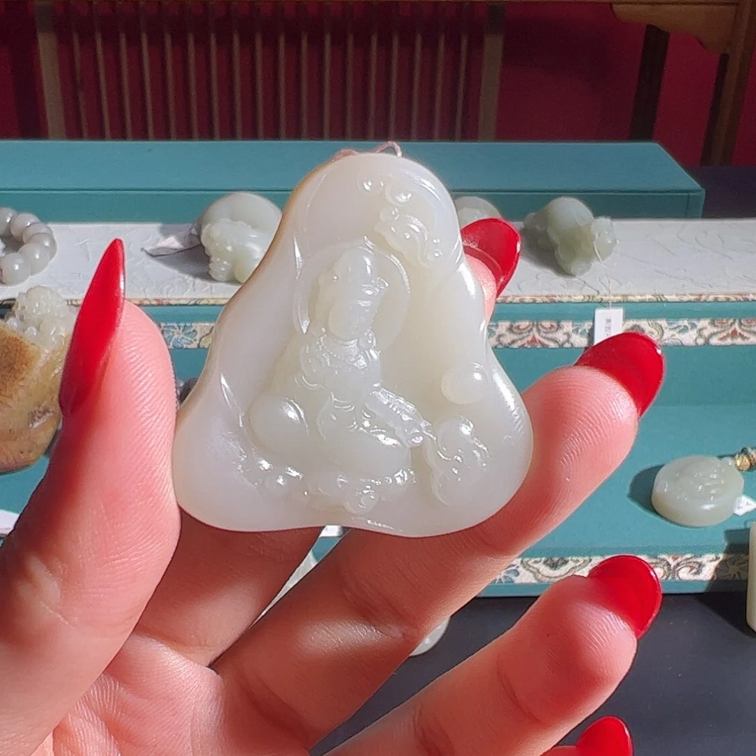 和田玉（糖玉）未镶嵌颈饰