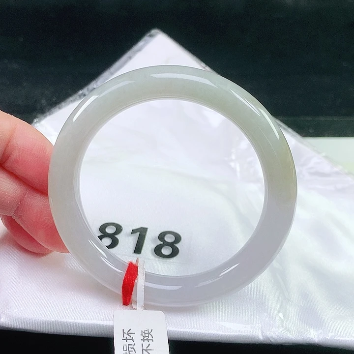 未镶嵌手镯（圆镯）翡翠818