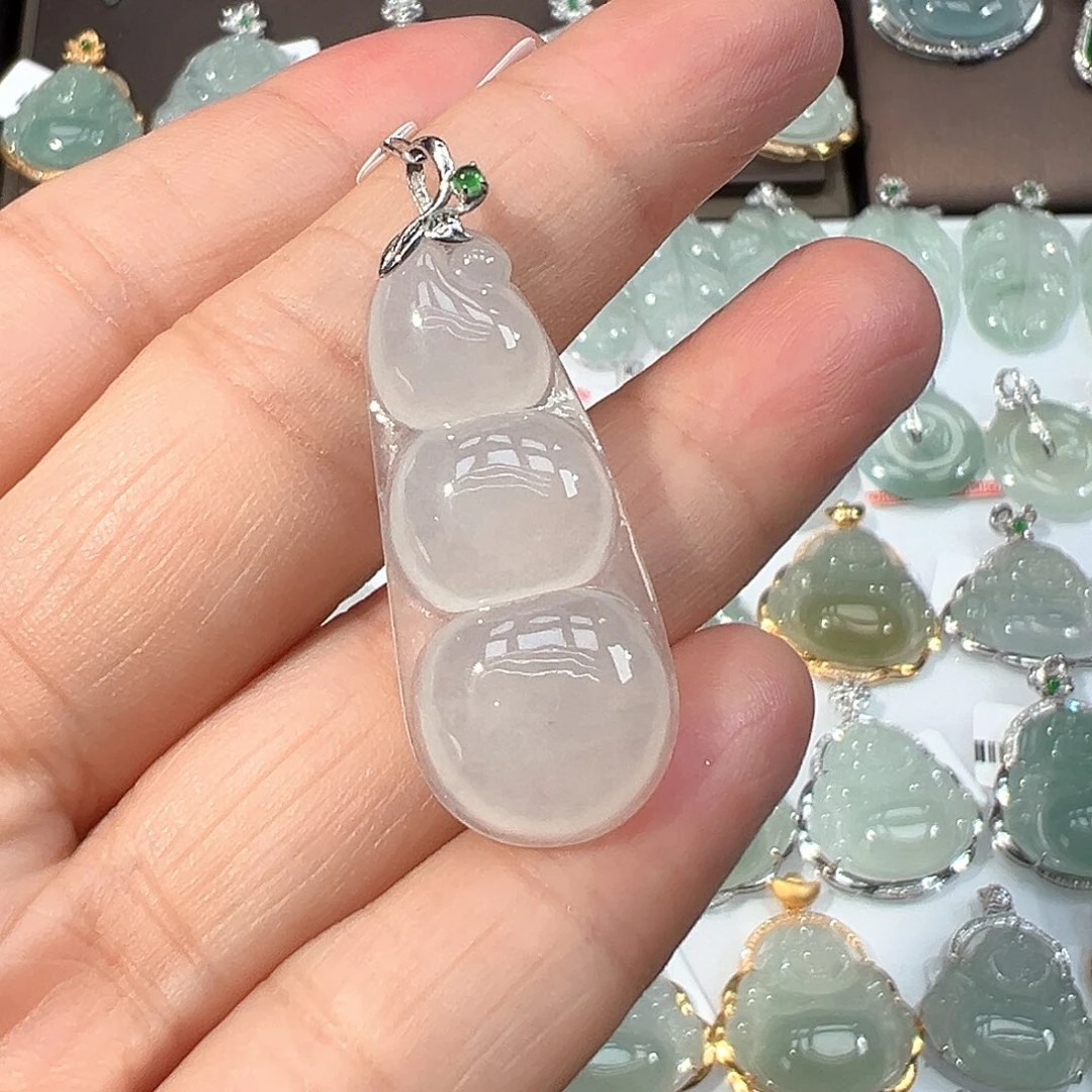 翡翠18K金镶嵌吊坠(不含链)福豆