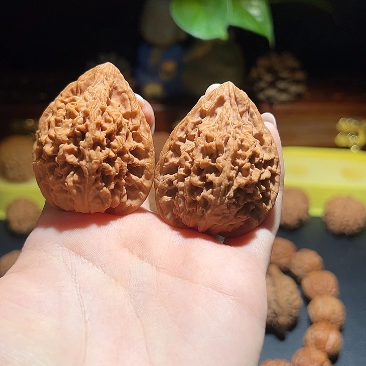 J***.文玩核桃把件火风鸡心