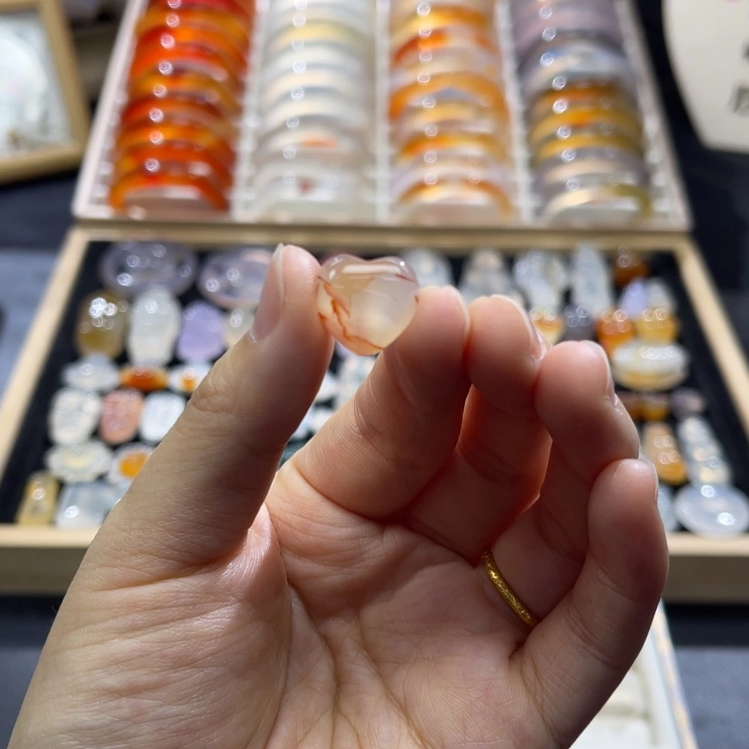 玛瑙/玉髓未镶嵌颈饰