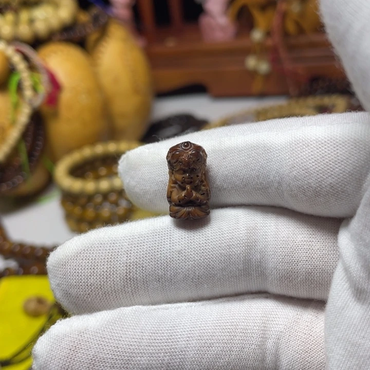 手串星月菩提雕刻扎吉拉姆陈籽玉化料