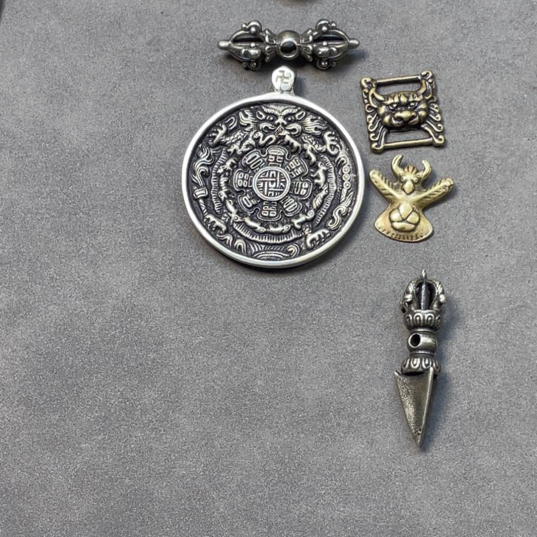 一****人福利大哥精品手工雕刻九宫八卦牌子，一个