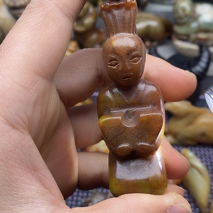 未镶嵌蛇纹石玉颈饰