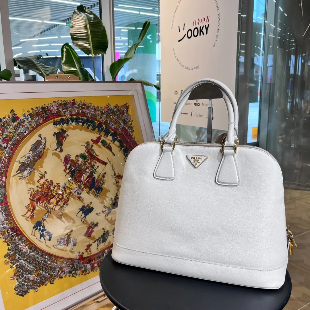 95新 Prada/普拉达 a 95新 普拉达 白色手提包
