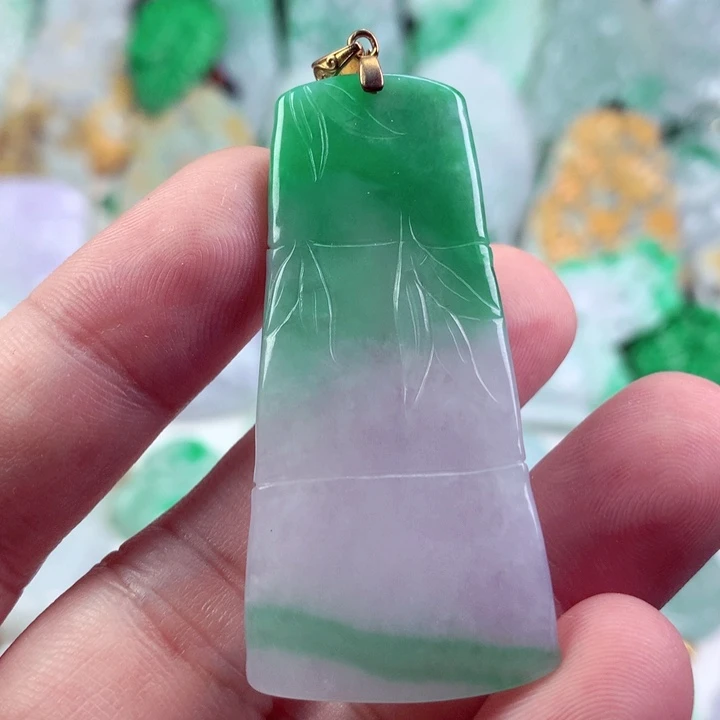 吊坠(不含链)未镶嵌翡翠