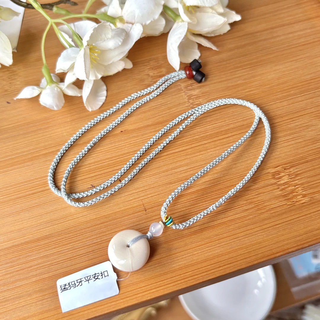 【珠宝厂长】约3-4克猛犸牙平安扣