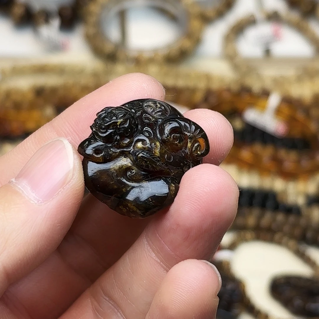 琥珀未镶嵌裸石大