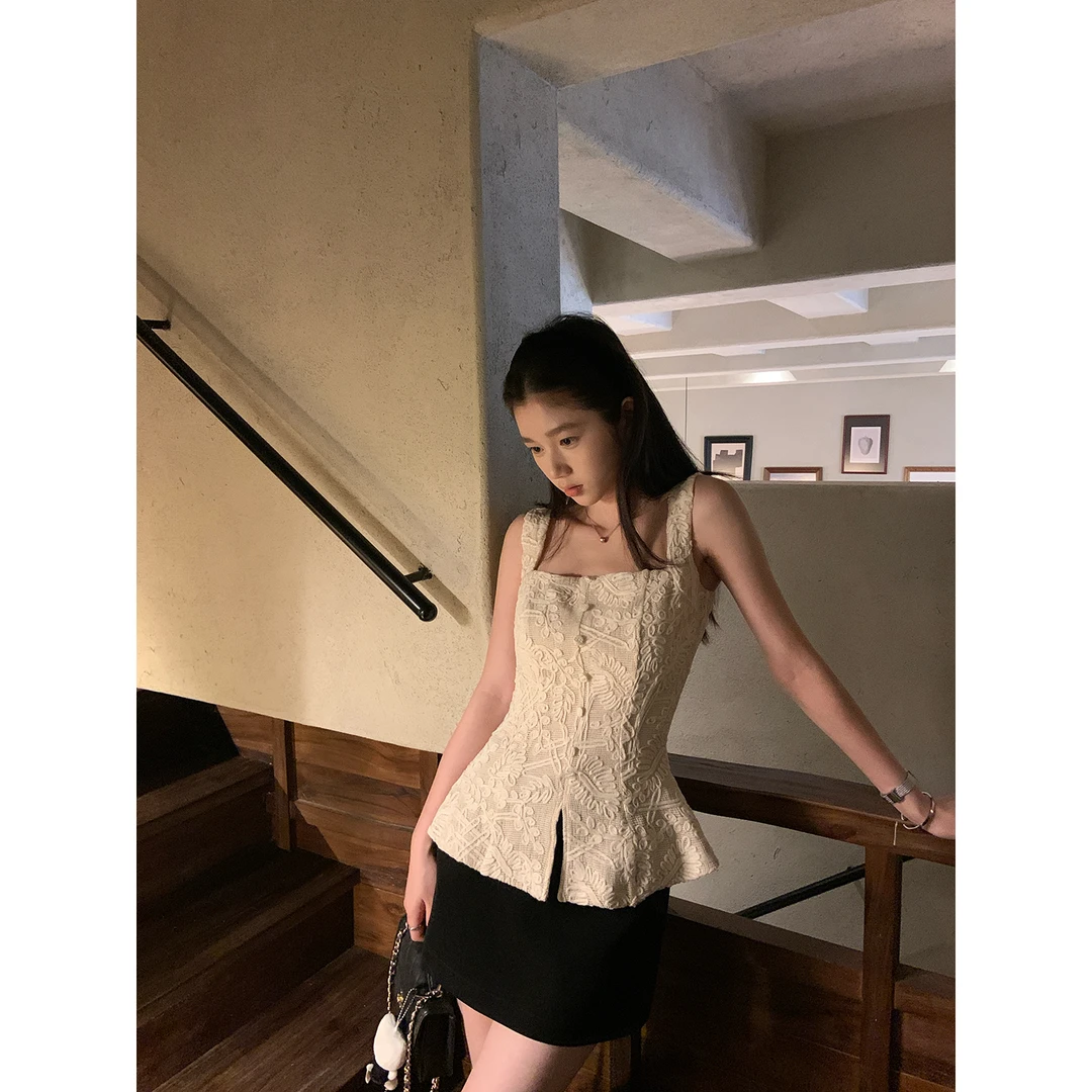 王少女的店 杏色手钩花吊带蕾丝背心夏季小众修身上衣 X34915S52