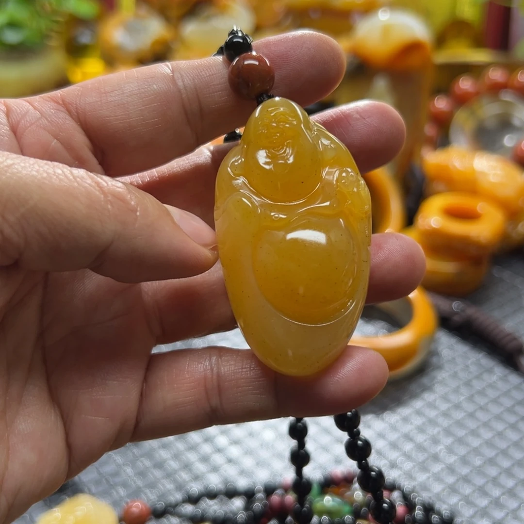 温***荷石英质玉未镶嵌颈饰