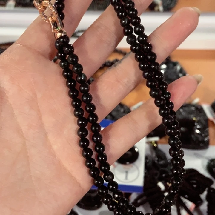 翡翠未镶嵌颈饰狗*翡翠