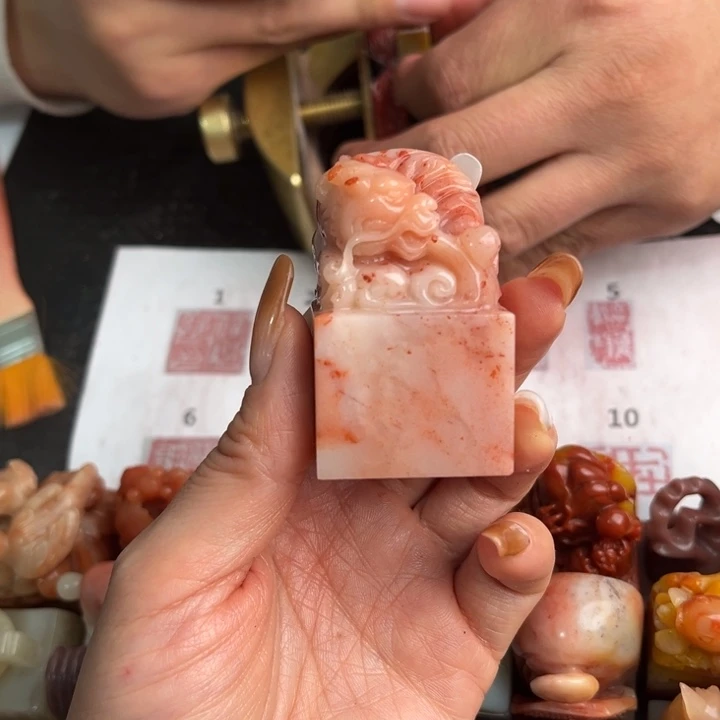 S***c印石寿山石现场纯手工制作工艺精美