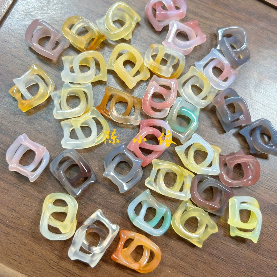 铜合金手链 玛玛环环相扣配件时尚百搭颜色随机