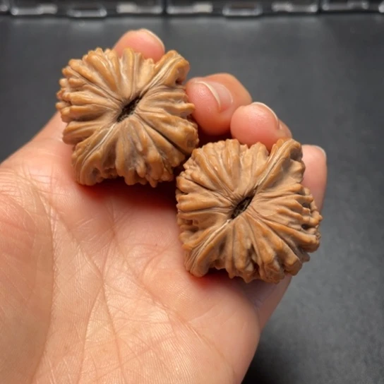 【闪购商品】把件文玩核桃四座楼………