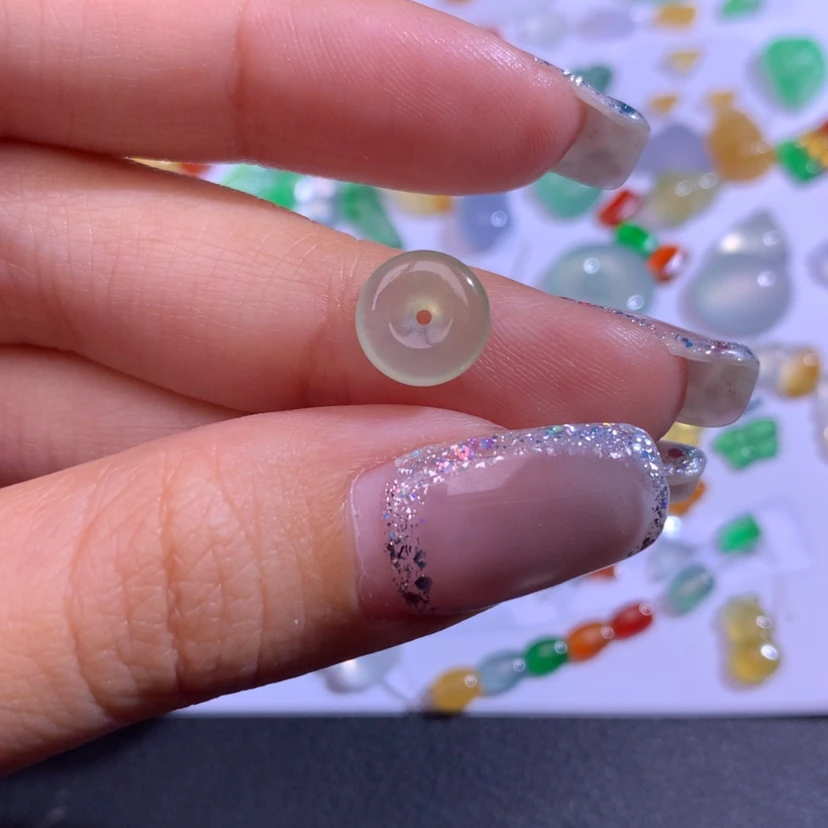 【闪购商品】颈饰未镶嵌翡翠8.5，2.6