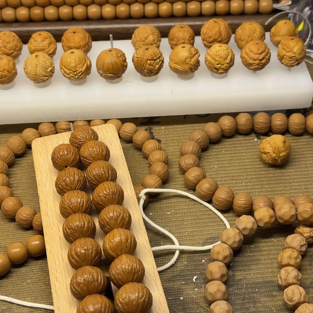 S***ʏ猴头核桃吊坠土豪