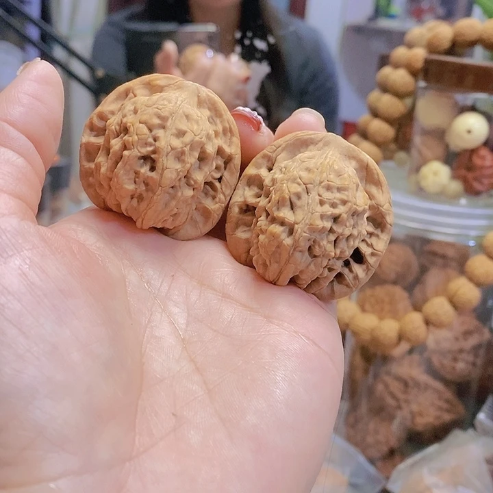 【闪购商品】文玩核桃把件40.5望月
