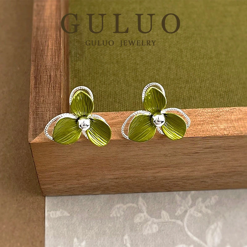 合金耳饰 绿色三叶花朵耳钉女2025年新款小众时尚百搭轻奢耳饰