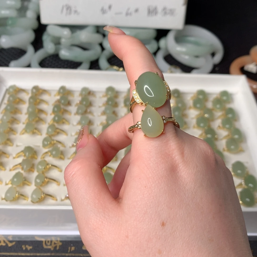 石英质玉手镯未镶嵌逢****康