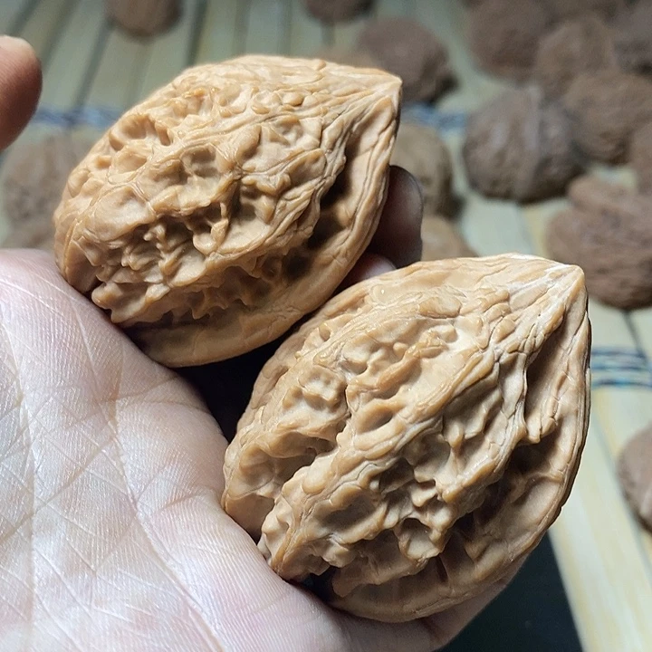泡***沫吊坠文玩核桃大咕石